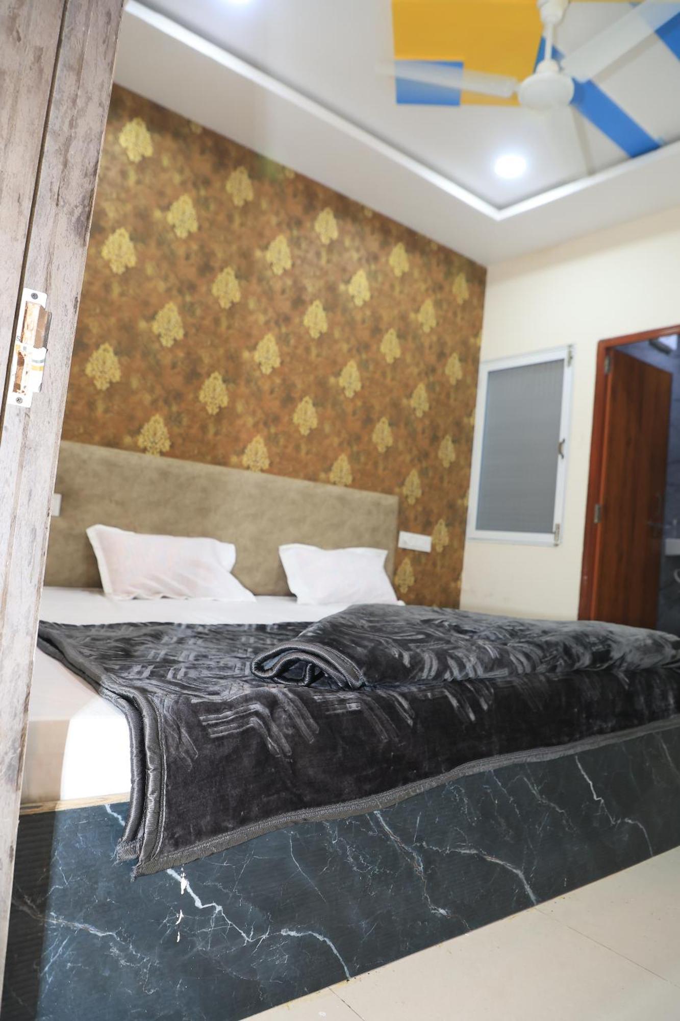 Hotel Somnath Inn Ujjain Habitación foto